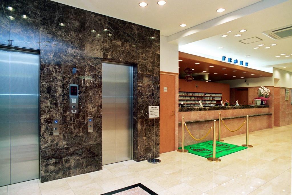Toyoko Inn Tokyo Monzen-nakacho Eitaibashi Eksteriør billede